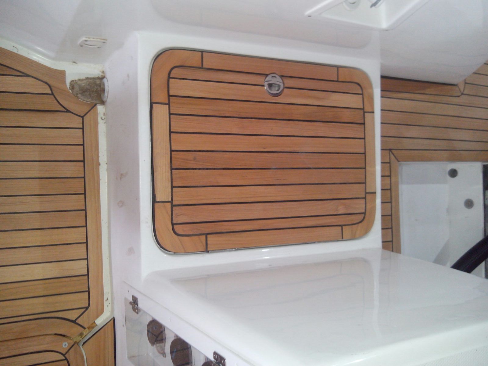 imagem 20151013 wa0009 em projeto de piso teka para embarcação — Zimarine