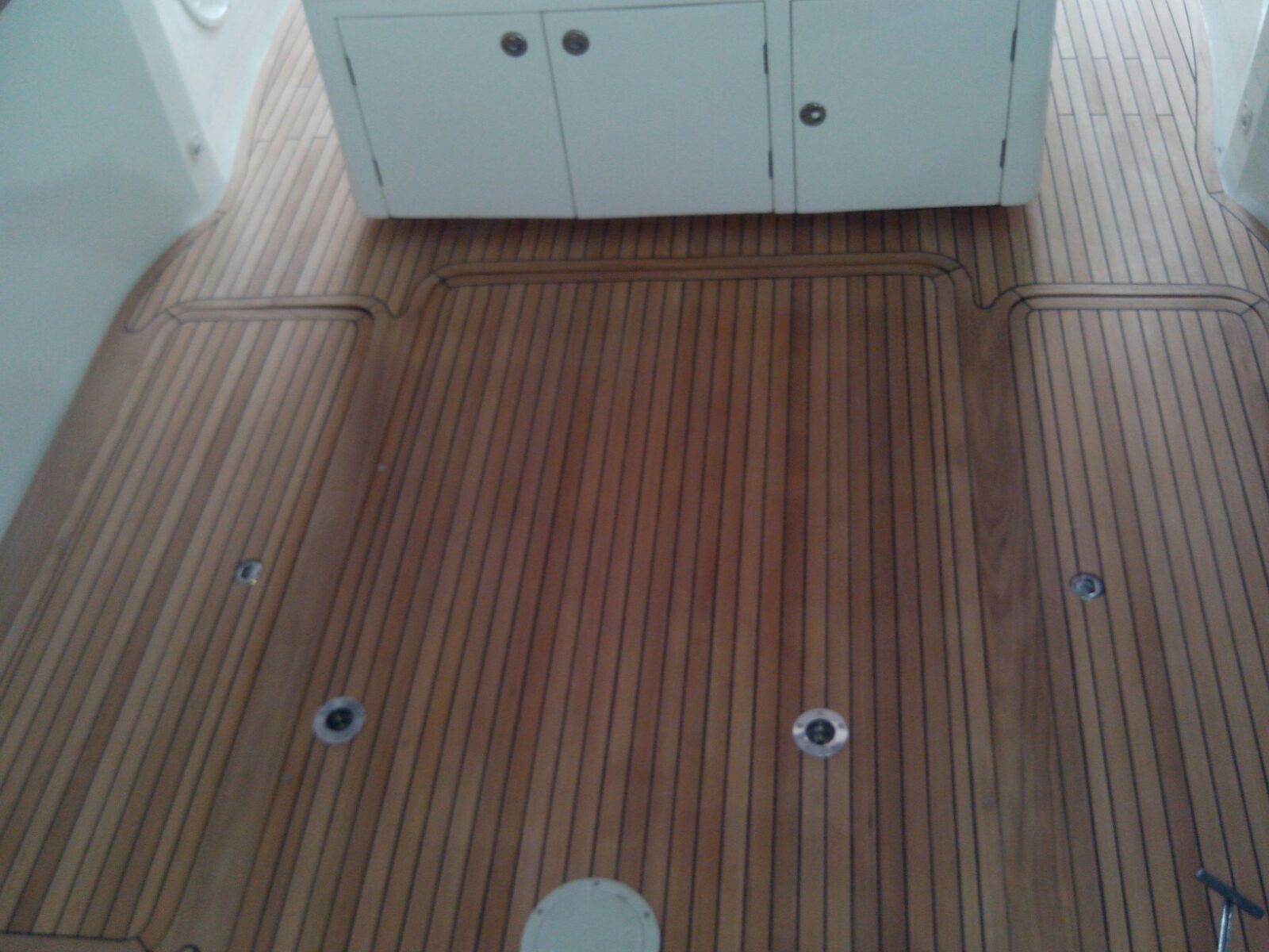 imagem 20151013 wa0014 em projeto de piso teka para embarcação — Zimarine